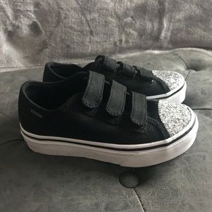 VANS Style 23V Glitter Toe Black silver Kids sz 11